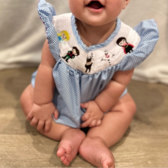 girl smocked 6-12m - Picture 3 of 3